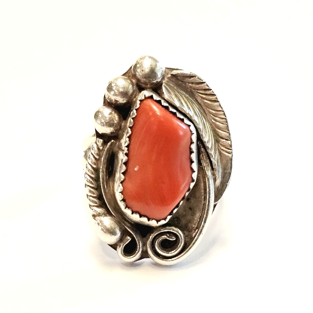 Sz 8 Navajo Coral Sterling Ring